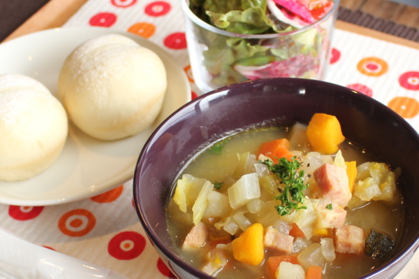 CAFE RIMOTAIL(リモテイル)さんの10種の野菜スープ